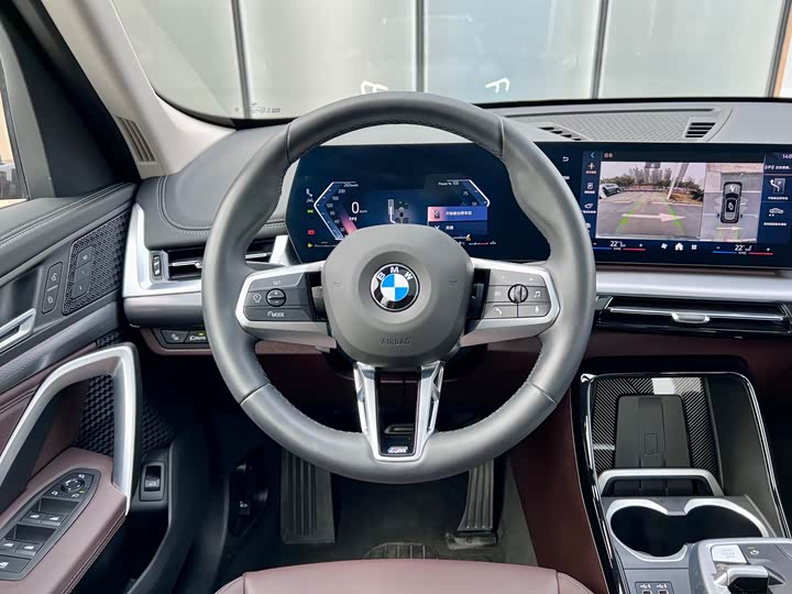 Фото 25 - BMW X1