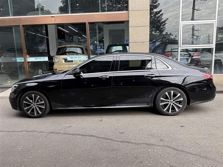 Фото 3 - Mercedes-Benz E-Class Hybrid