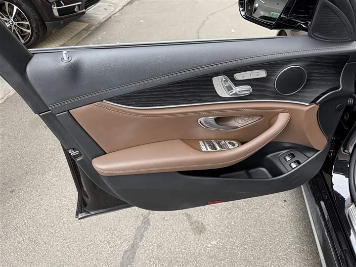 Фото 6 - Mercedes-Benz E-Class Hybrid