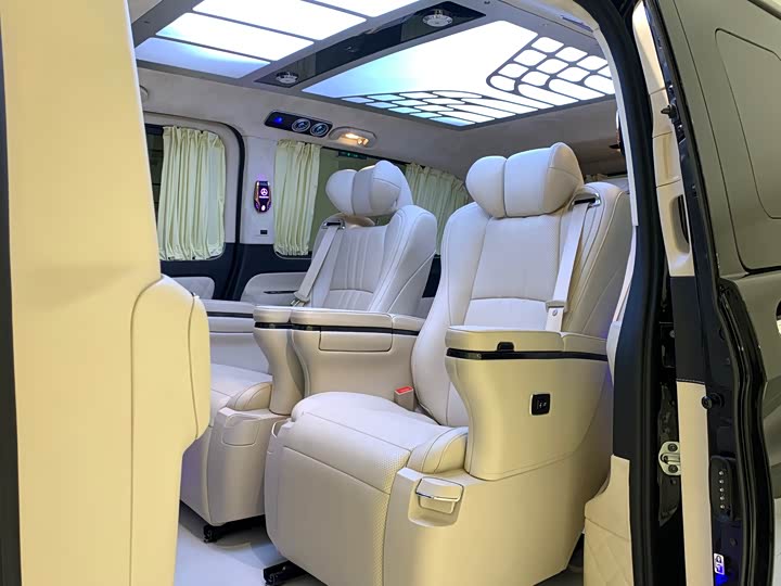 Фото 8 - Mercedes-Benz Vito