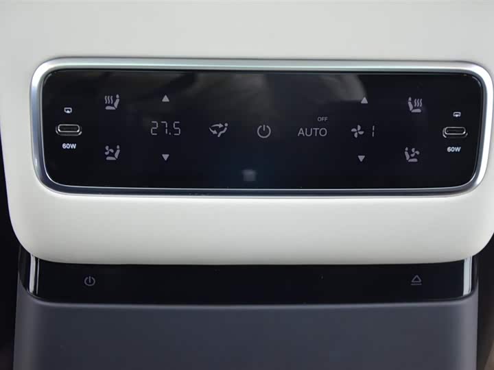 Фото 10 - LiXiang Mega