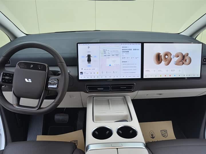 Фото 6 - LiXiang Mega