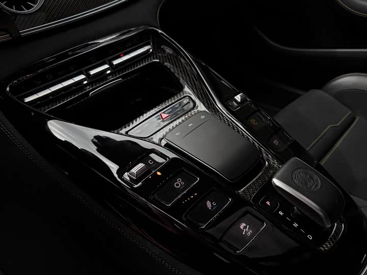 Фото 14 - Mercedes-Benz AMG GT