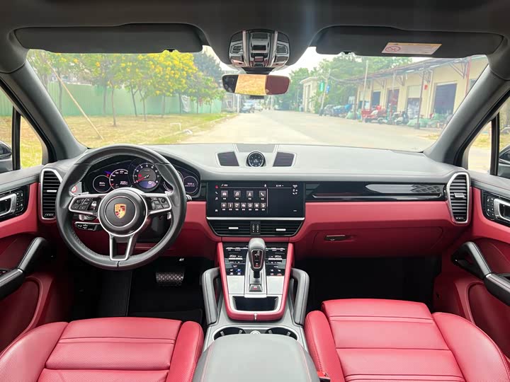 Фото 12 - Porsche Cayenne