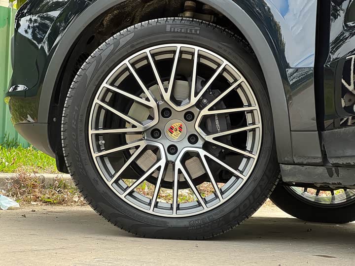 Фото 6 - Porsche Cayenne