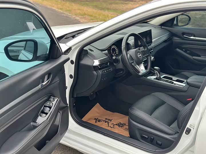 Фото 4 - Nissan Teana