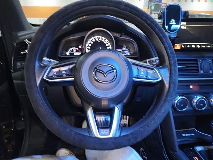 Фото 11 - Mazda CX-4