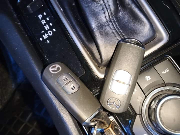 Фото 9 - Mazda CX-4