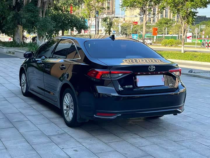 Фото 9 - Toyota Allion