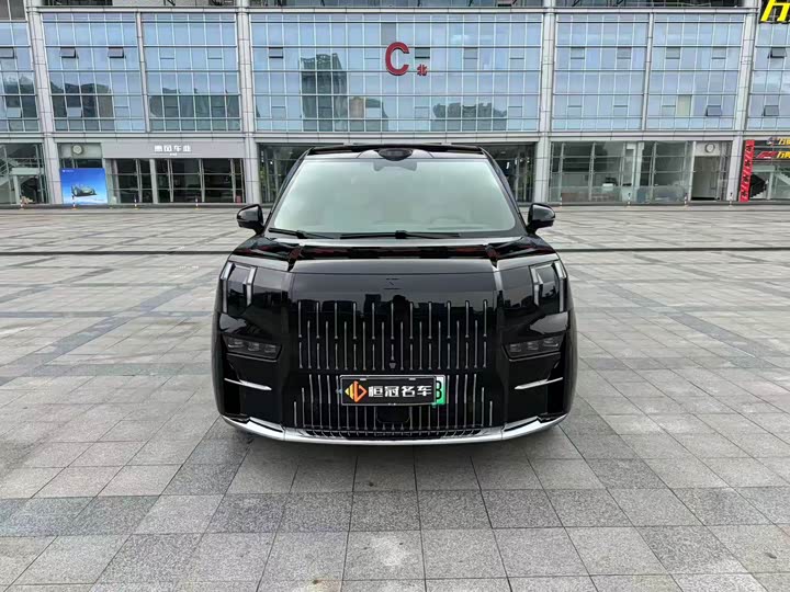 Фото 2 - Zeekr 009