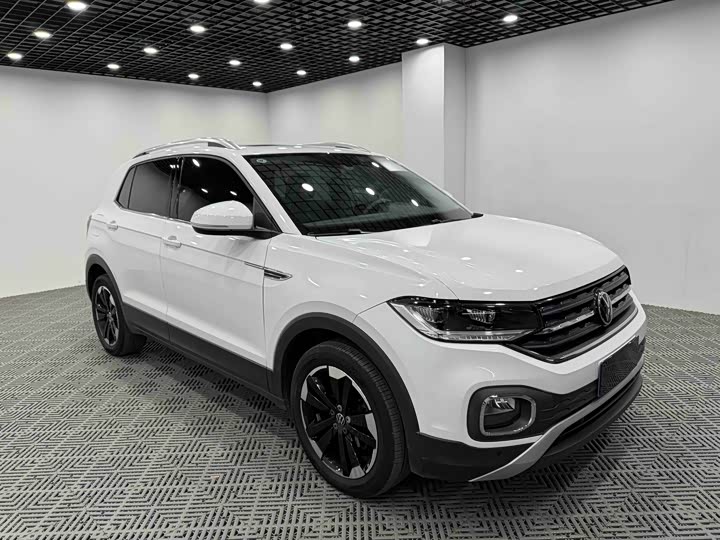 Фото 1 - Volkswagen Tacqua