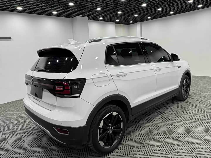 Фото 7 - Volkswagen Tacqua