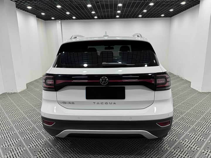 Фото 8 - Volkswagen Tacqua