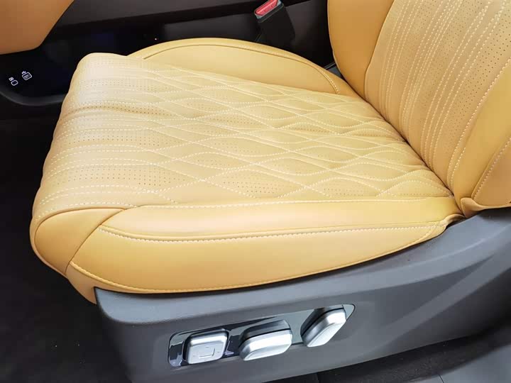 Фото 20 - Tank 500 Hybrid