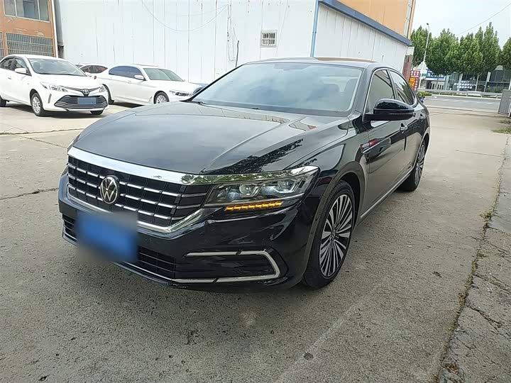 Фото 1 - Volkswagen Passat