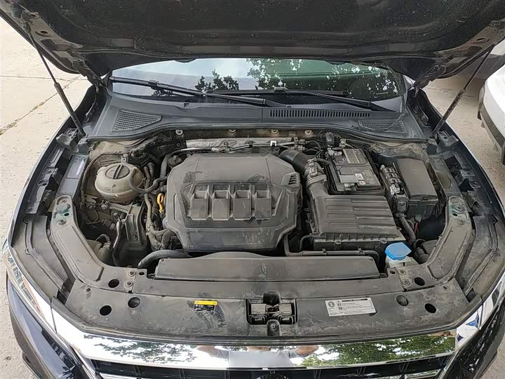 Фото 10 - Volkswagen Passat