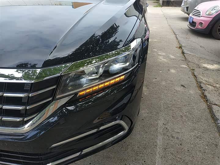 Фото 19 - Volkswagen Passat