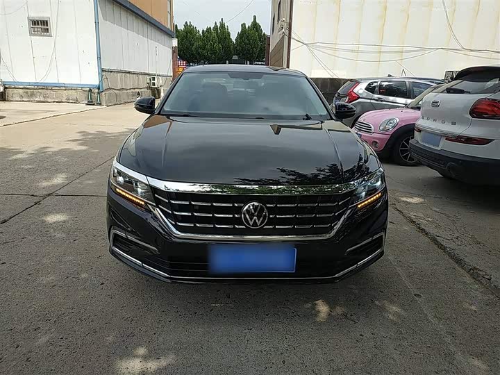 Фото 23 - Volkswagen Passat