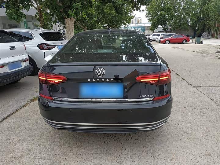 Фото 26 - Volkswagen Passat