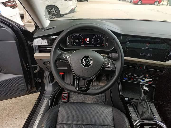 Фото 3 - Volkswagen Passat