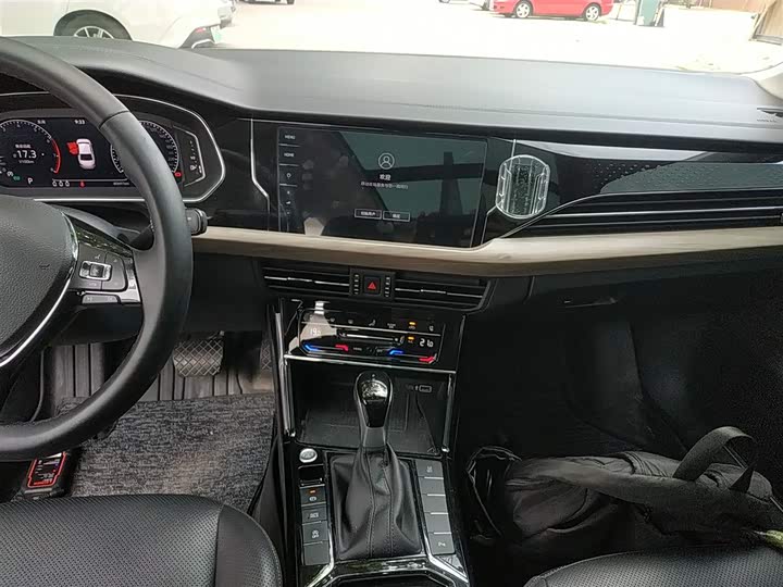 Фото 5 - Volkswagen Passat