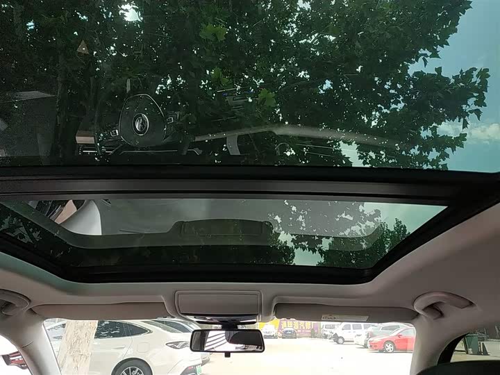 Фото 8 - Volkswagen Passat