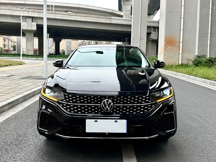 Фото 2 - Volkswagen Passat