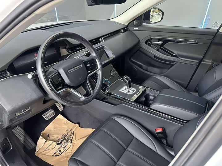 Фото 11 - Land Rover Range Rover Evoque L