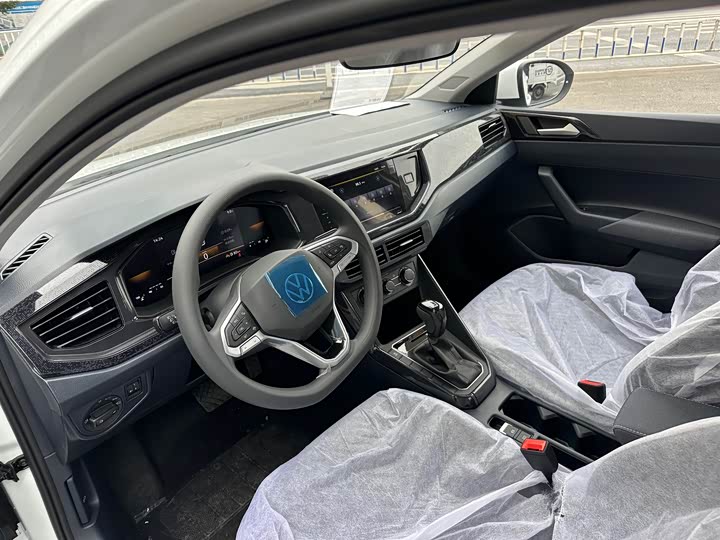 Фото 8 - Volkswagen Lavida