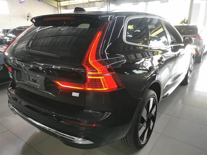 Фото 7 - Volvo XC60 Hybrid