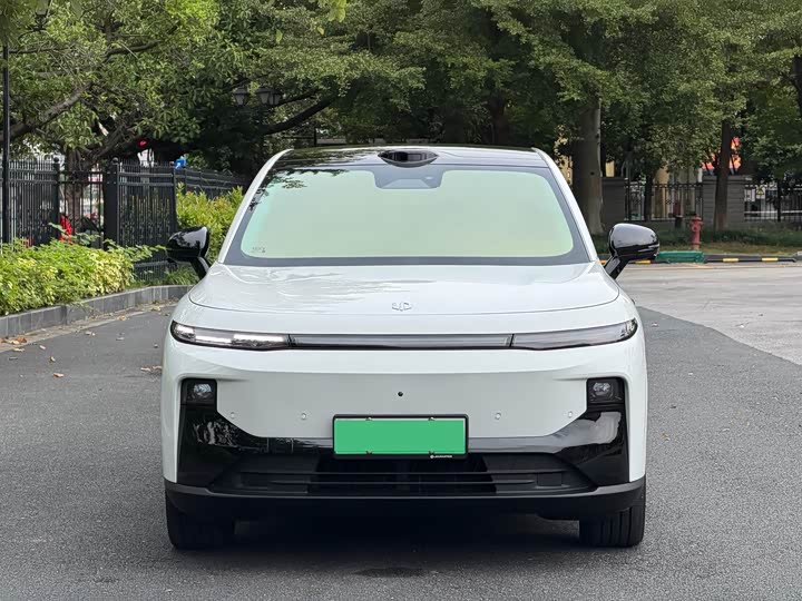 Фото 2 - Leapmotor B10