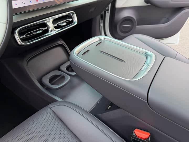 Фото 7 - Leapmotor B10