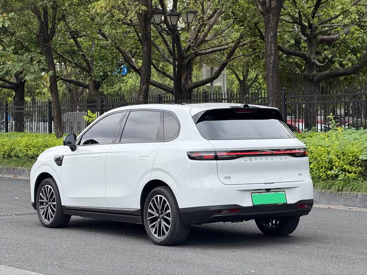 Фото 9 - Leapmotor B10