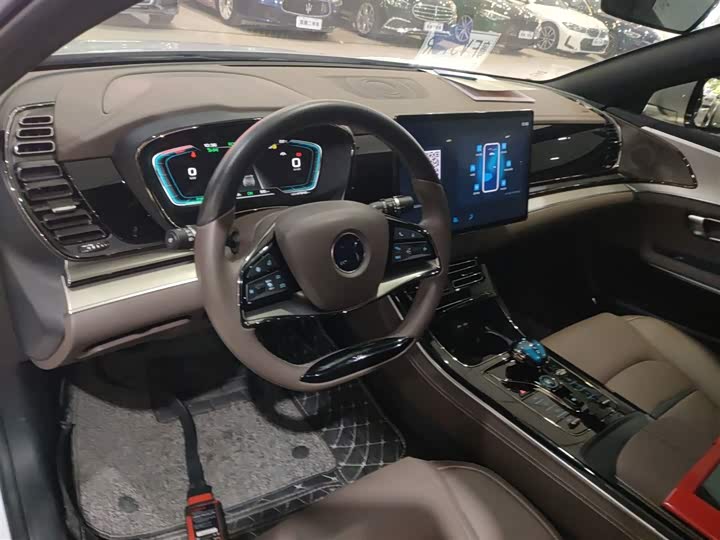 Фото 10 - BYD Han