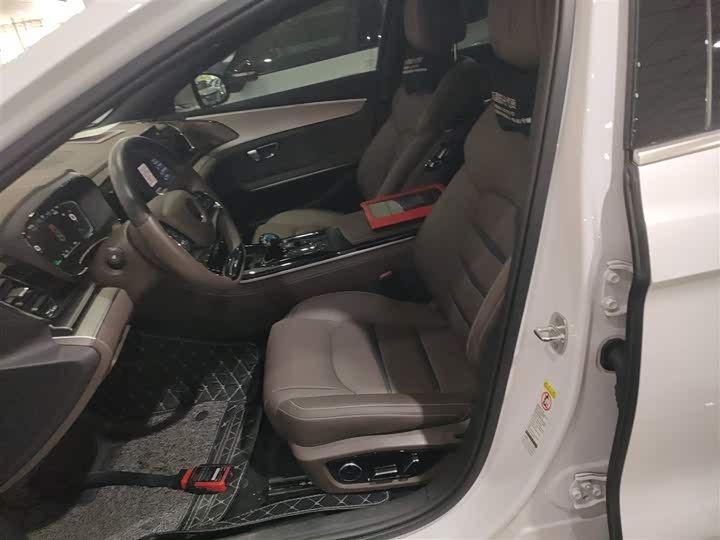 Фото 15 - BYD Han