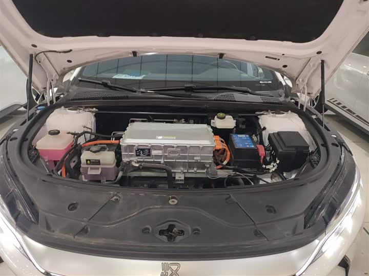 Фото 20 - BYD Han