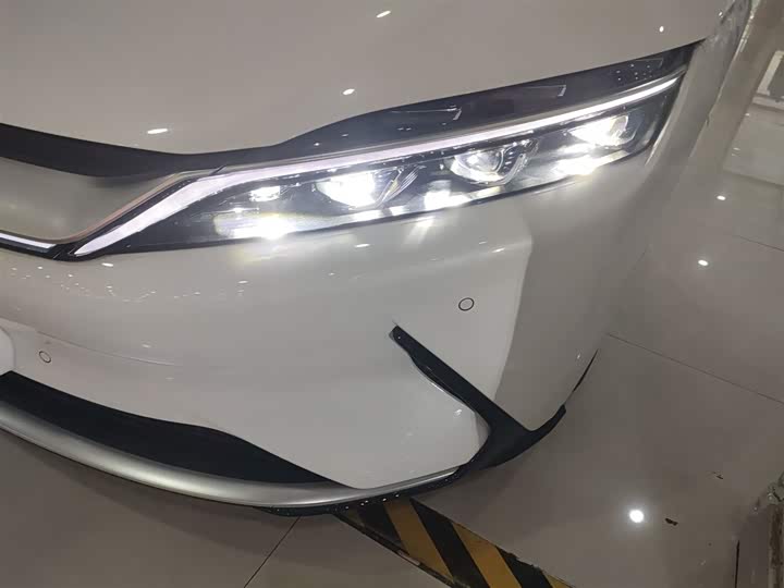 Фото 24 - BYD Han