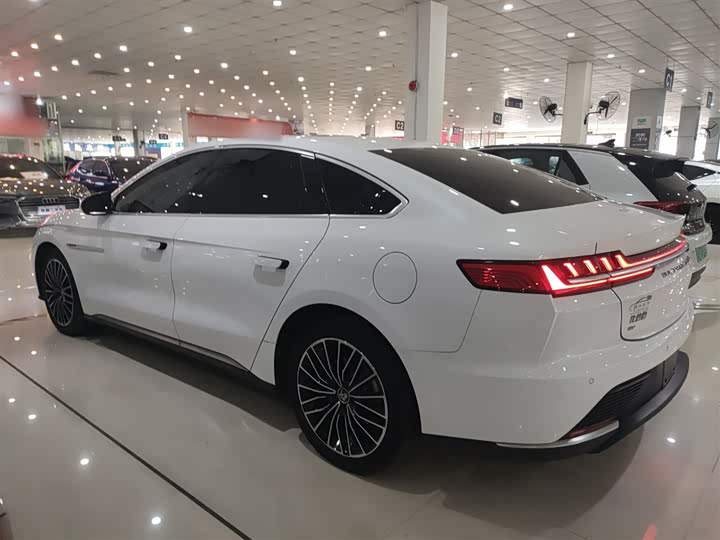 Фото 5 - BYD Han