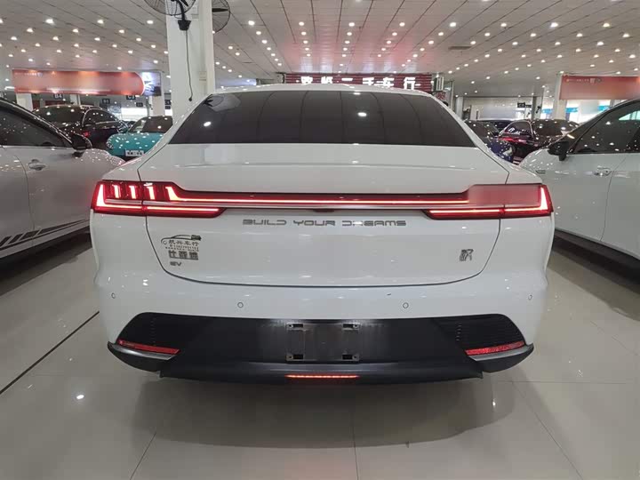 Фото 6 - BYD Han