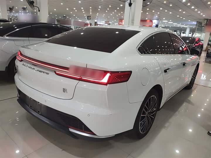 Фото 7 - BYD Han