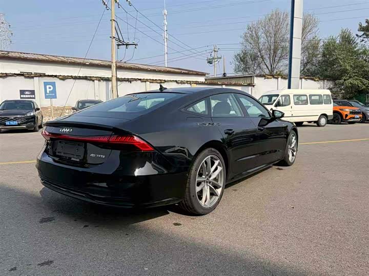 Фото 3 - Audi A7