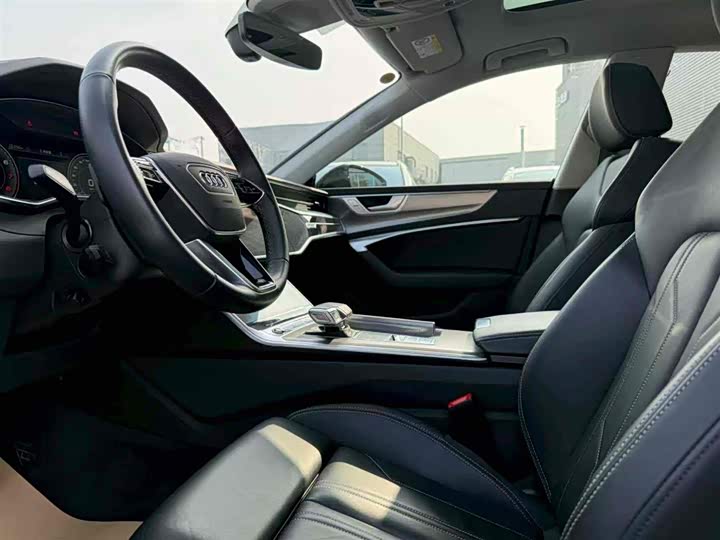 Фото 4 - Audi A7