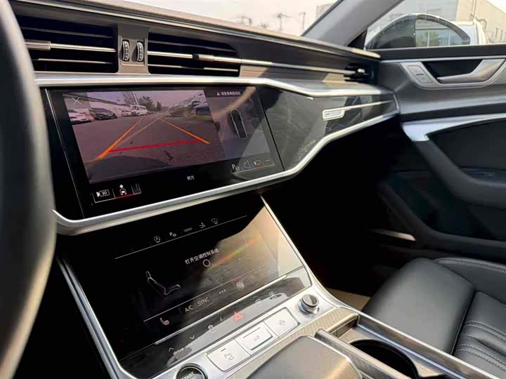 Фото 7 - Audi A7