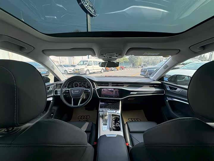 Фото 8 - Audi A7