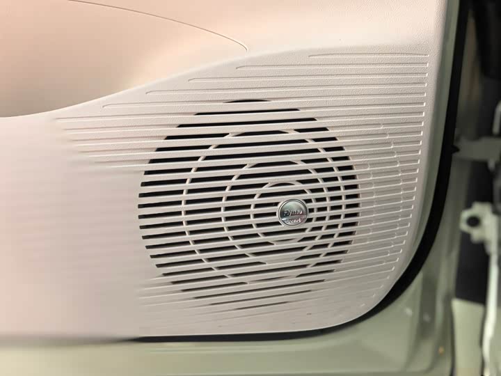 Фото 13 - Geely Galaxy E5