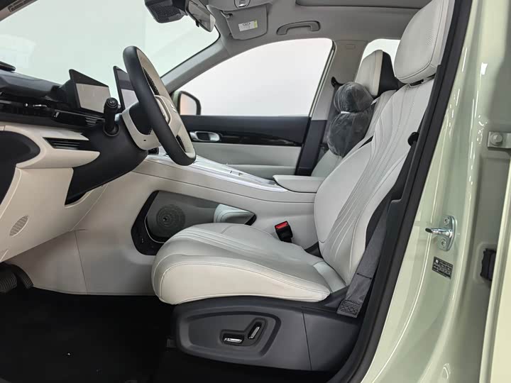 Фото 6 - Geely Galaxy E5