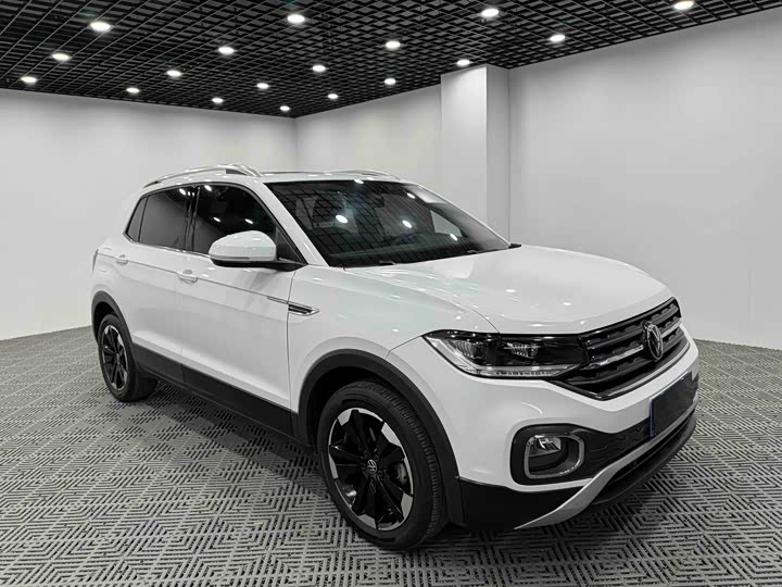 Фото 1 - Volkswagen Tacqua