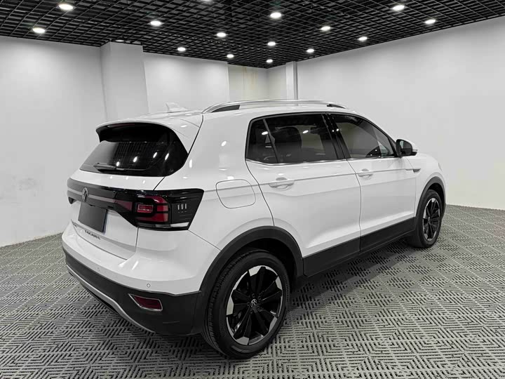 Фото 7 - Volkswagen Tacqua