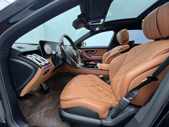 Фото 10 - Mercedes-Benz Maybach S-Class