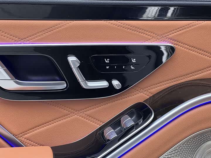 Фото 19 - Mercedes-Benz Maybach S-Class